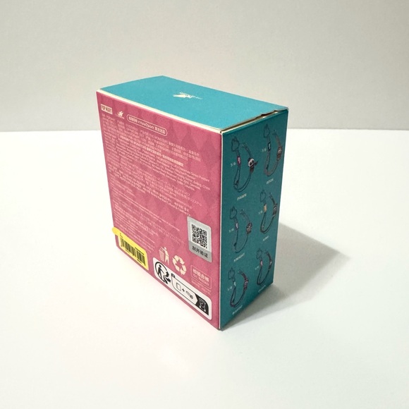 THE MONSTERS Let's Checkmate Series-Pendant Blind Box - King - Picture 5 of 7